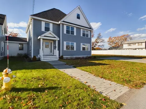 24 Brouilette St #B, Lowell, MA 01851