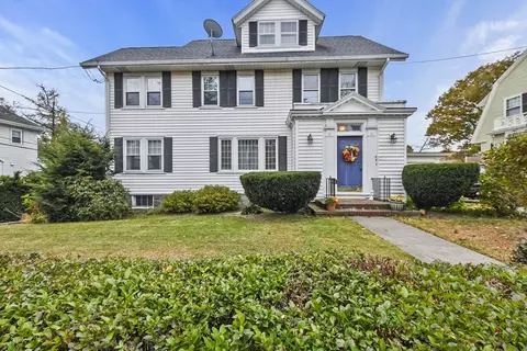 43 Dixwell Ave, Quincy, MA 02169