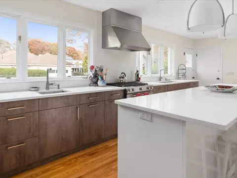 447 Albany St, Fall River, MA 02720 photo 21