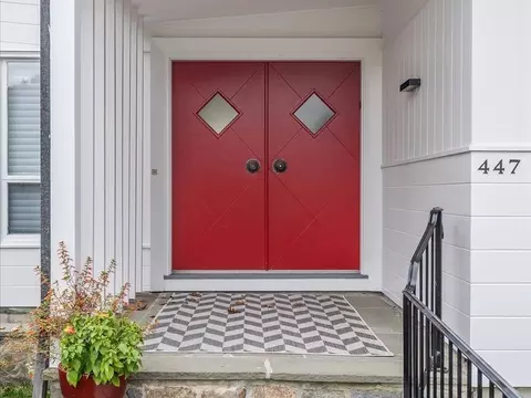 447 Albany St, Fall River, MA 02720 photo 2