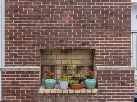 447 Albany St, Fall River, MA 02720 photo 7