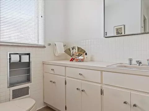447 Albany St, Fall River, MA 02720 photo 28
