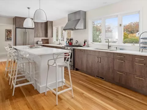 447 Albany St, Fall River, MA 02720 photo 20