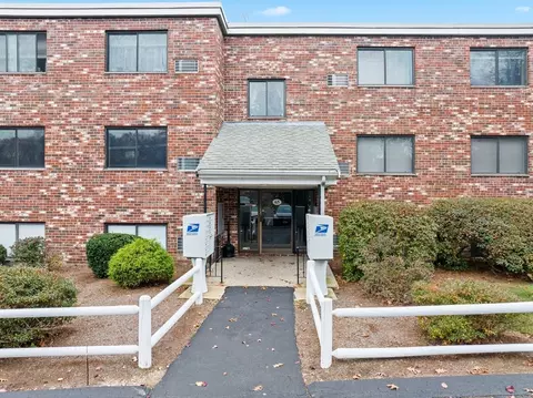 65 Milliken Ave #15, Franklin, MA 02038