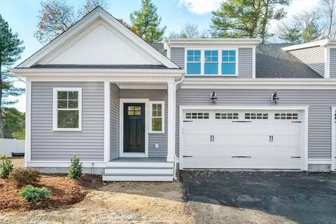 194 Taunton Ave #A, Norton, MA 02766