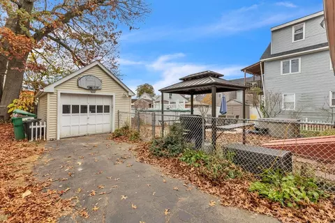 Exterior - 513 Springfield St, Chicopee, MA 01013 photo 6 of 12