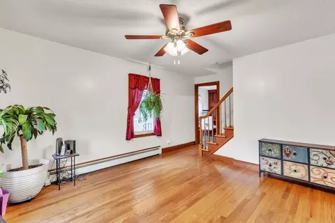 Living - 513 Springfield St, Chicopee, MA 01013 photo 4 of 4