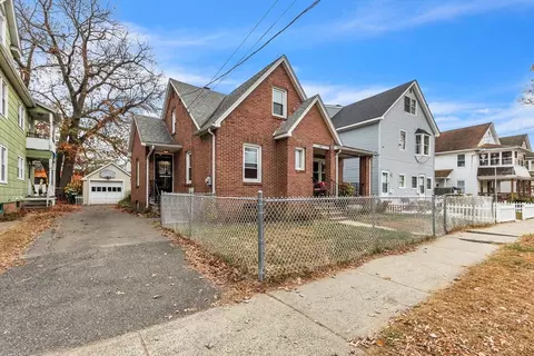 Exterior - 513 Springfield St, Chicopee, MA 01013 photo 3 of 12