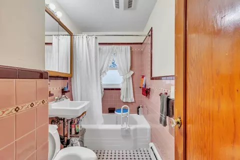 Bath - 513 Springfield St, Chicopee, MA 01013 photo 1 of 3