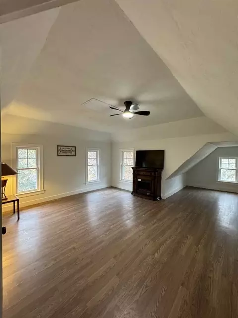 Bedroom - 473 Massasoit Rd, Worcester, MA 01604 photo 4 of 4