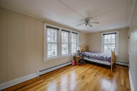 Bedroom - 8 Wright St, Easthampton, MA 01027 photo 6 of 12