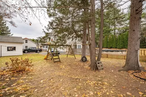 Exterior - 8 Wright St, Easthampton, MA 01027 photo 10 of 12