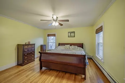Bedroom - 8 Wright St, Easthampton, MA 01027 photo 4 of 12