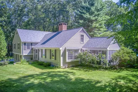 84 Highland Cir, Wayland, MA 01778