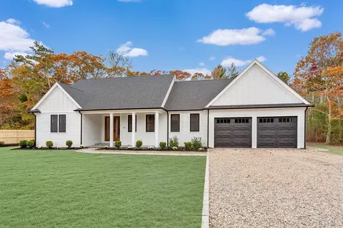 99 Orchard Rd, Mashpee, MA 02649