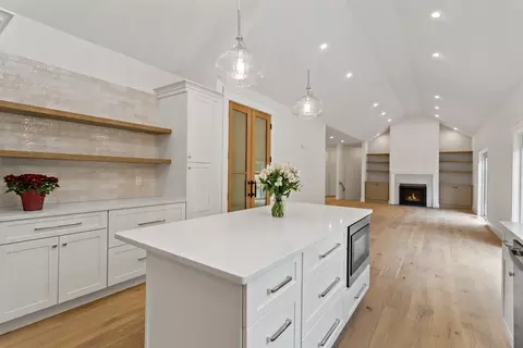 Kitchen - 99 Orchard Rd, Mashpee, MA 02649 photo 5 of 7