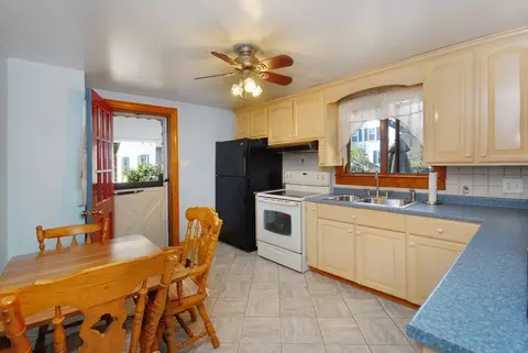 21 Marlboro St, Maynard, MA 01754 photo 8