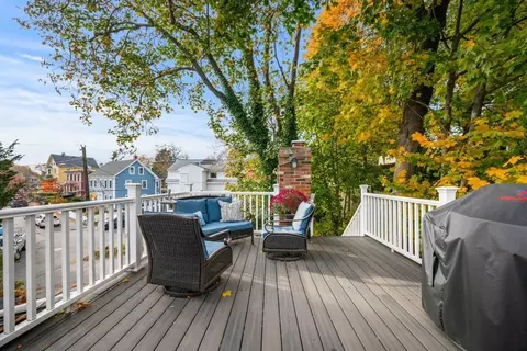 Exterior - 43 Sewall #3, Marblehead, MA 01945 photo 2 of 3