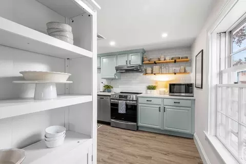 Kitchen - 43 Sewall #3, Marblehead, MA 01945 photo 3 of 3