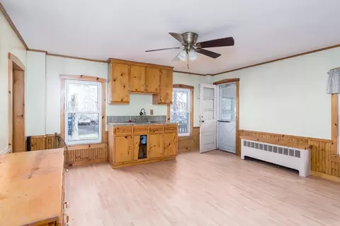 Living - 17 Gilbert Ct, Ware, MA 01082 photo 1 of 4