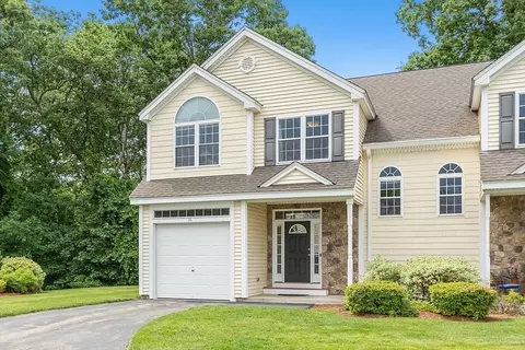 16 Minuteman Ln #8, Westford, MA 01886