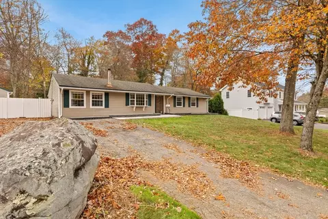 58 Sinclair Rd, Brockton, MA 02302