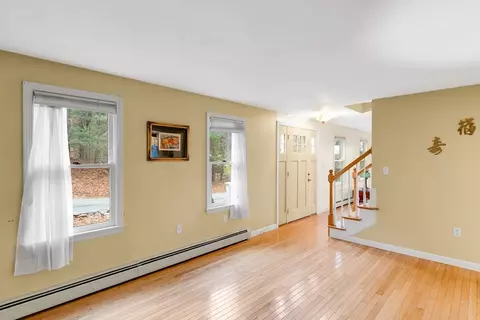 128 Glen St, Rowley, MA 01969 photo 12