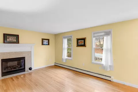 128 Glen St, Rowley, MA 01969 photo 11