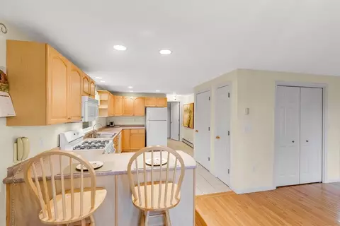 128 Glen St, Rowley, MA 01969 photo 7