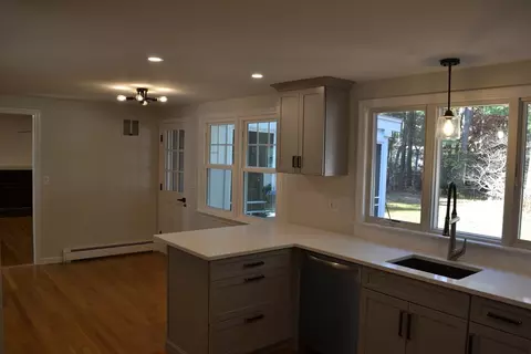 Kitchen - 34 Flames Rd, Marshfield, MA 02050 photo 2 of 2