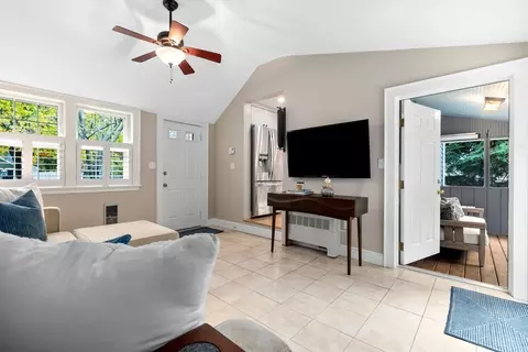 Entry Way - 33 Windsor Rd, Stoneham, MA 02180 photo 1 of 3
