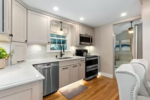 Kitchen - 33 Windsor Rd, Stoneham, MA 02180 photo 3 of 8