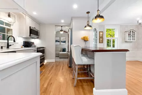 Kitchen - 33 Windsor Rd, Stoneham, MA 02180 photo 4 of 8
