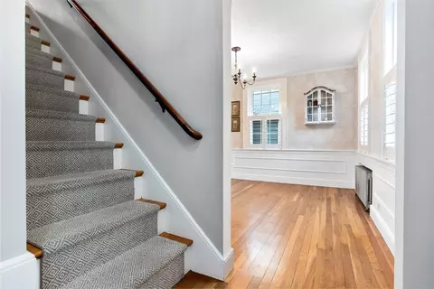Entry Way - 33 Windsor Rd, Stoneham, MA 02180 photo 3 of 3