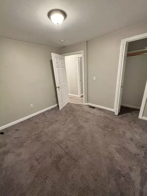 7 Noel St, Springfield, MA 01108 photo 15