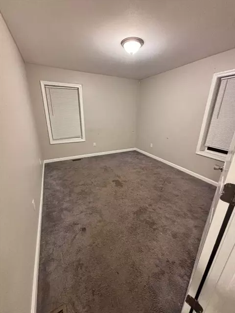 7 Noel St, Springfield, MA 01108 photo 8