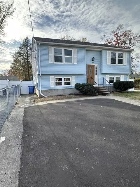 22 Gladstone, Springfield, MA 01109 photo 2