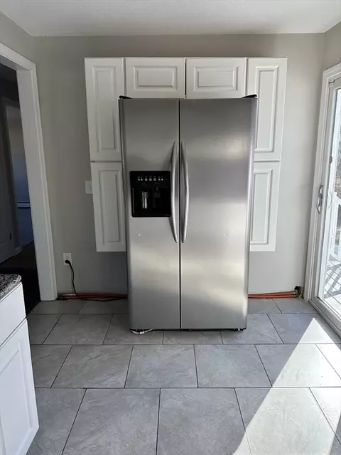 22 Gladstone, Springfield, MA 01109 photo 10