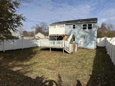 22 Gladstone, Springfield, MA 01109 photo 3