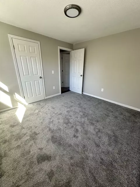 22 Gladstone, Springfield, MA 01109 photo 14