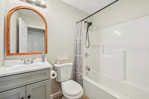 9 Montello St # B, Worcester, MA 01603 photo 25