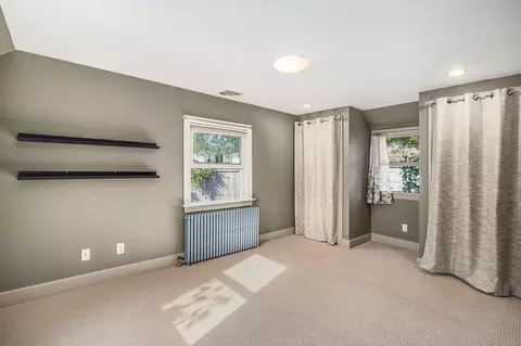 18 Hull St, Beverly, MA 01915 photo 11