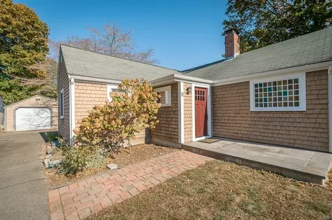18 Hull St, Beverly, MA 01915