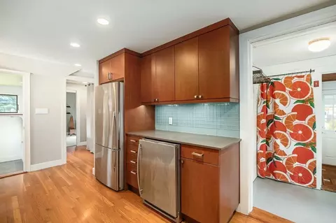 18 Hull St, Beverly, MA 01915 photo 7