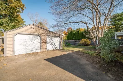 18 Hull St, Beverly, MA 01915 photo 20
