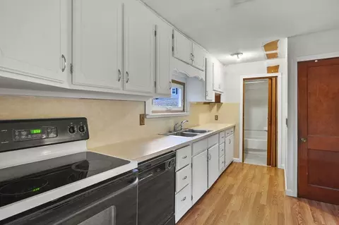 Entry Way - 34 High St, Erving, MA 01344 photo 2 of 4