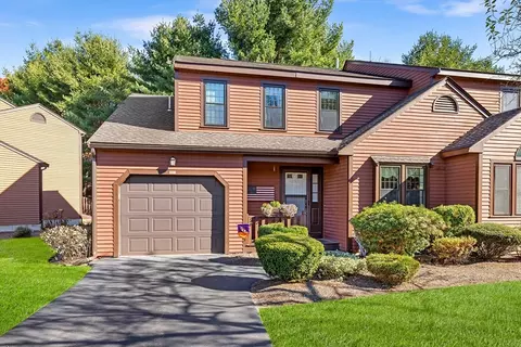 22 Hawthorne Vlg #A, Franklin, MA 02038