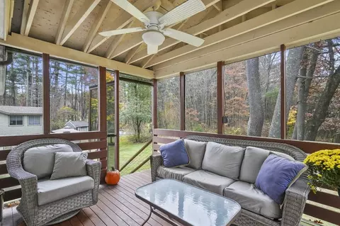 Exterior - 25 Spaulding St, Townsend, MA 01469 photo 4 of 11