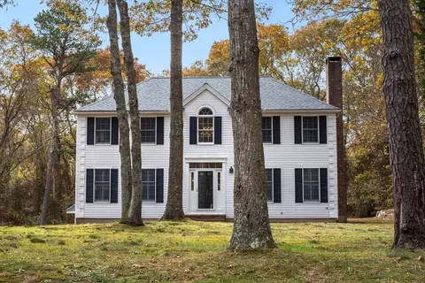 31 Village Dr, Sandwich, MA 02537