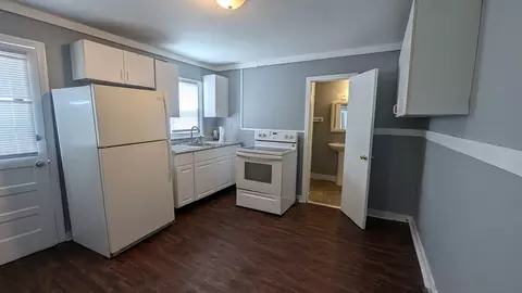 45-47 Beaudry St, Springfield, MA 01151 photo 8